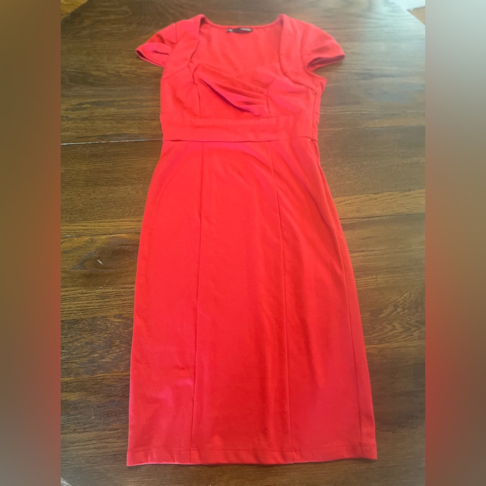 Red Maurice's Knee-length Dress